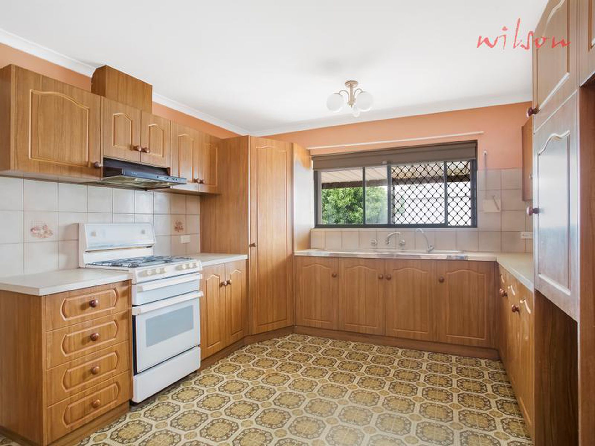 6 Freda Street, Netley