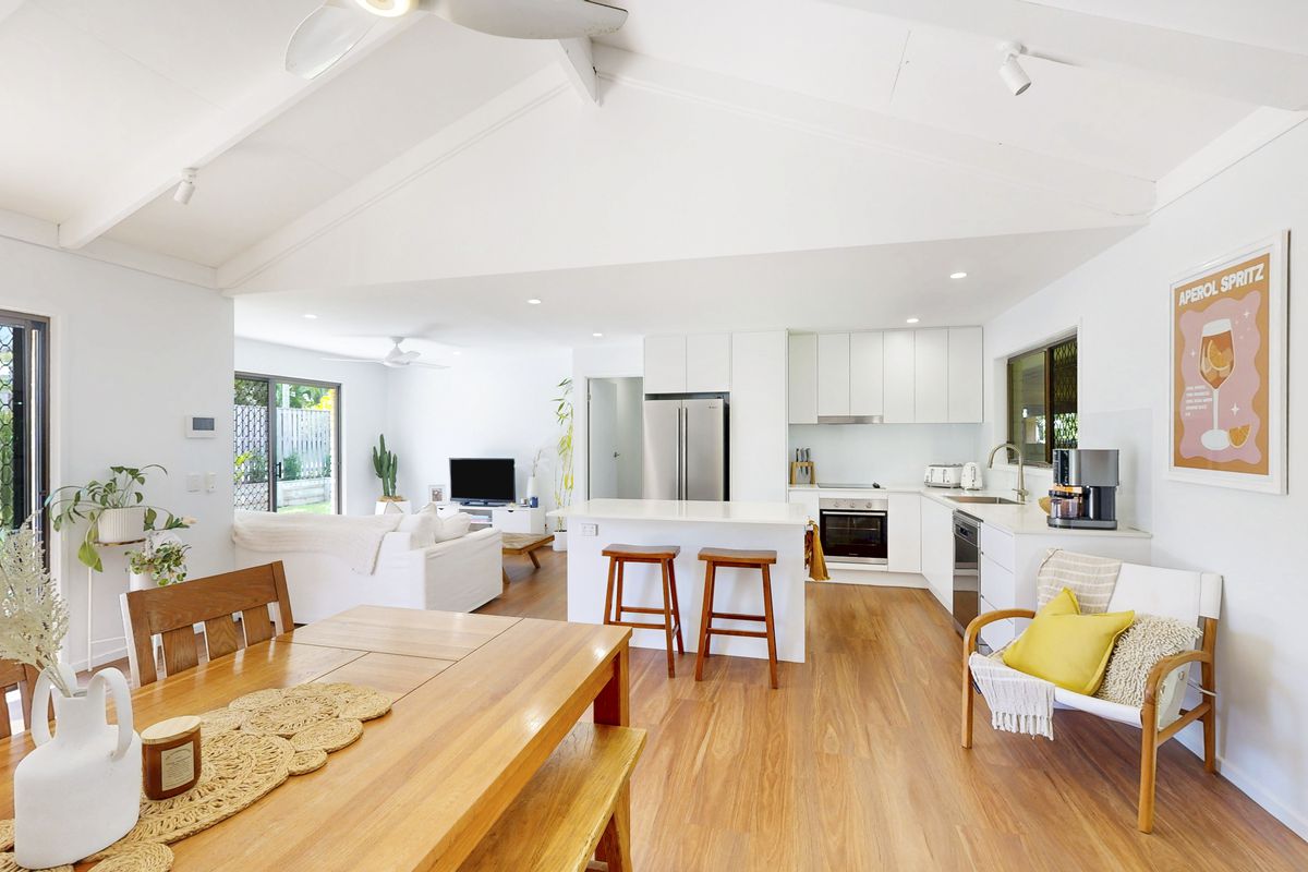 4 Foedera Crescent, Tewantin