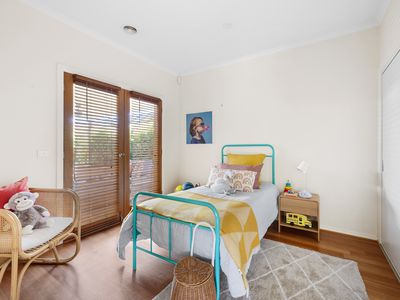 2 / 198 Civic Parade, Altona