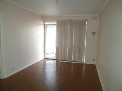 8/55 Swan Street, Footscray