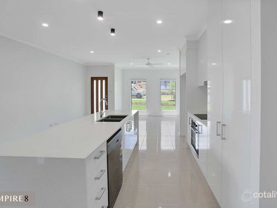 2 / 10 Dray Place, Palmwoods
