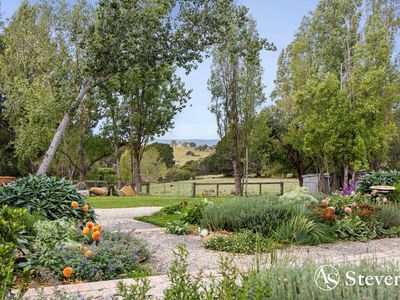 805 Tooborac-Baynton Road, Tooborac