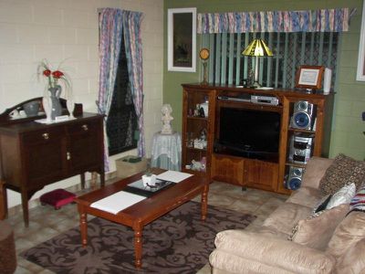 22 Lynd  Highway, Toll