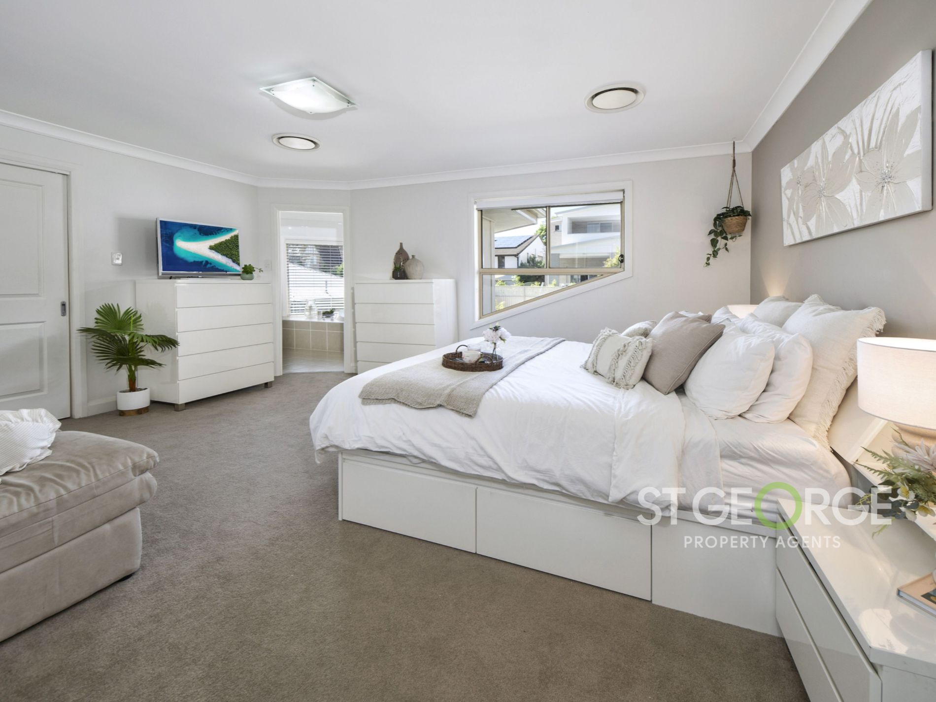 14 Rocklea Crescent, Sylvania