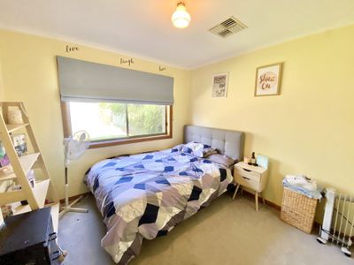 174 Box Street, Deniliquin