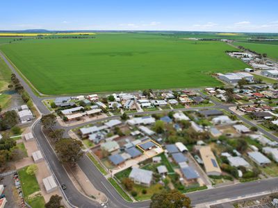 3 / 4 Remlaw Road, Horsham