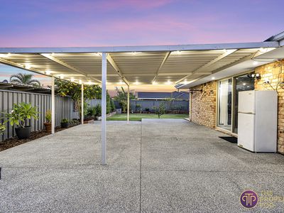 6 Baxter Close, Huntingdale