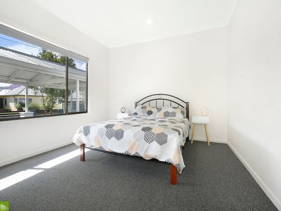 12 Hurt Parade, Unanderra