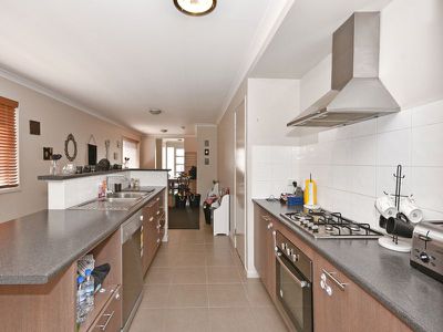 3 Roche Court, White Hills