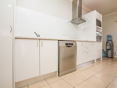 10 Minderoo Avenue, South Hedland