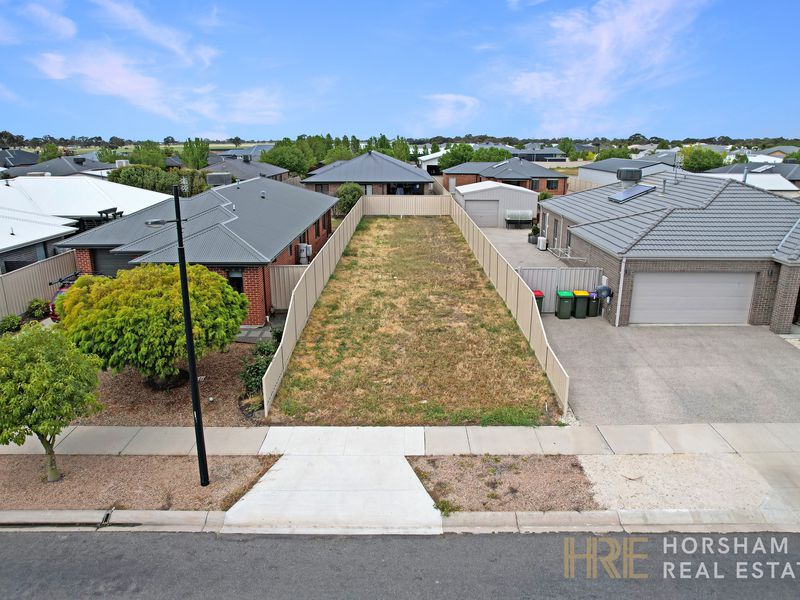 1/10 Dellar Crescent, Horsham