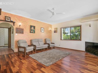 12 / 81 Miller Street, Urangan