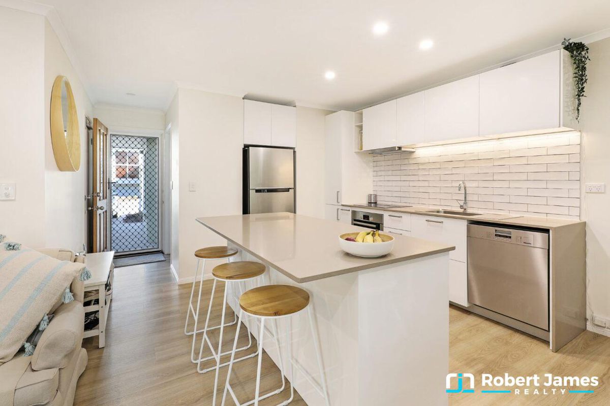 21 / 1 Beacon Court, Sunrise Beach