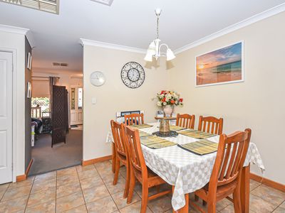 4 Carnegie Place, Greenfields