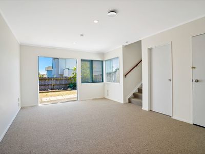 35 Stephen Avenue, Henderson