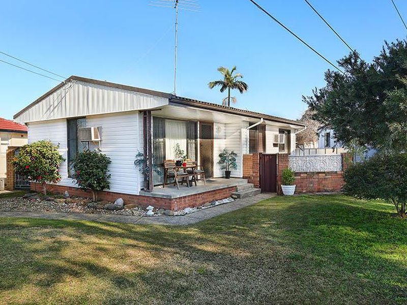 16 Strickland Cres, Ashcroft