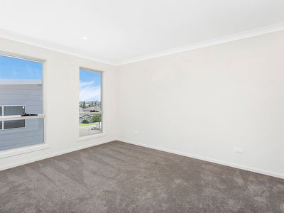 2 / 28 Lord Howe Avenue, Shell Cove