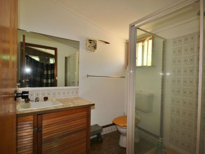 17 Hosies Road, Eden