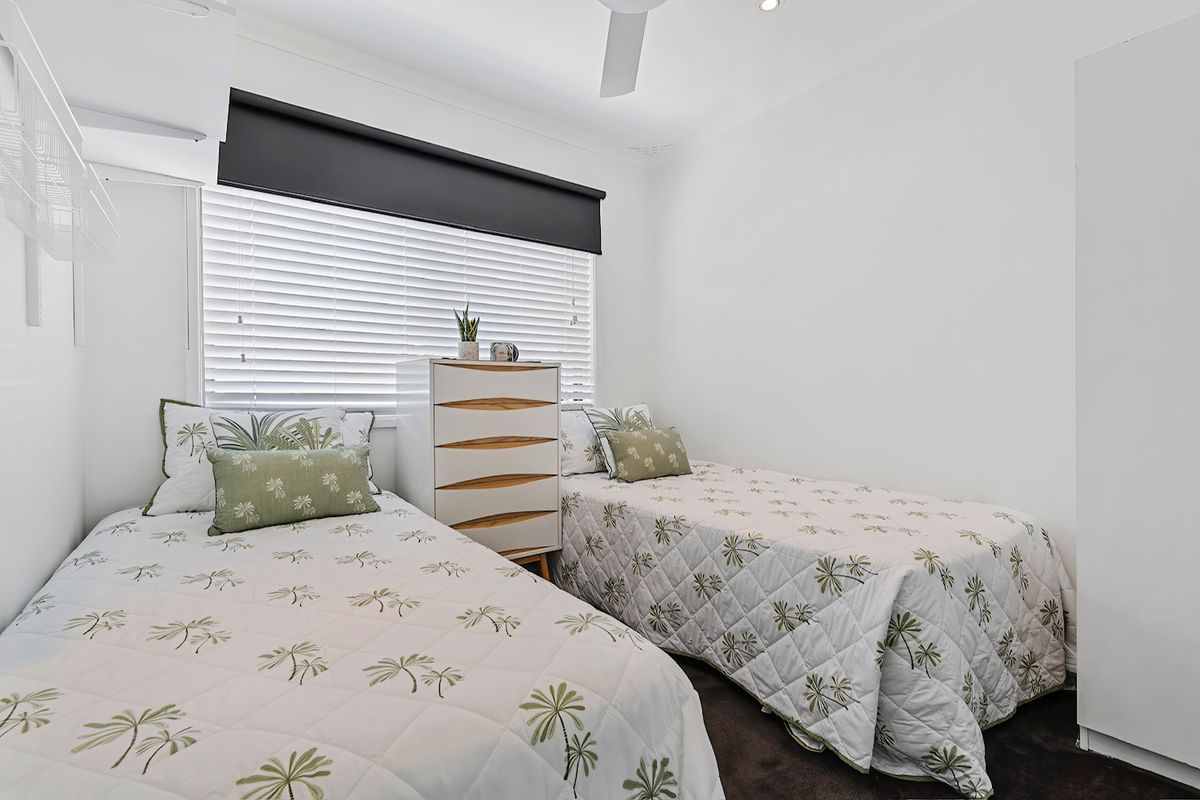 13 McNab Ave, Tewantin