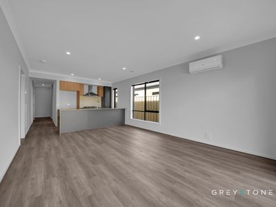 34 Maradona Boulevard, Deanside