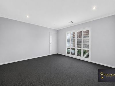 33 Lynbridge Crescent, Tarneit