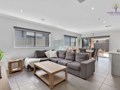 11 Hillcrest Parade, Tarneit