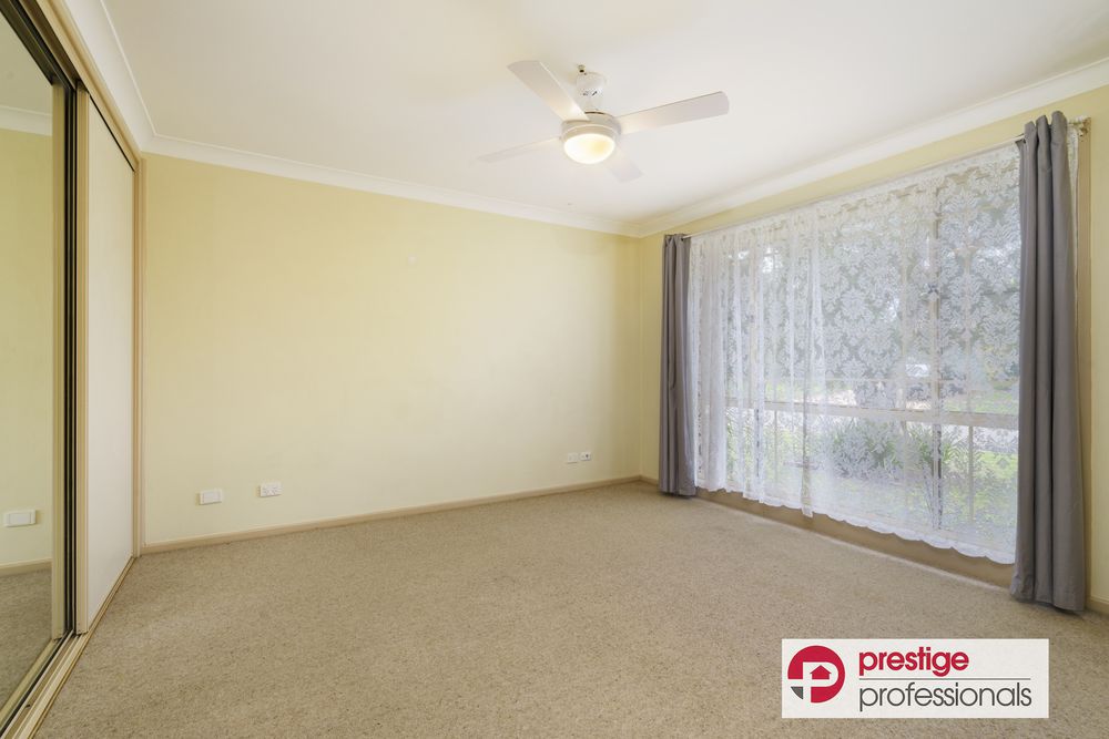 6 Farnborough Court, Wattle Grove