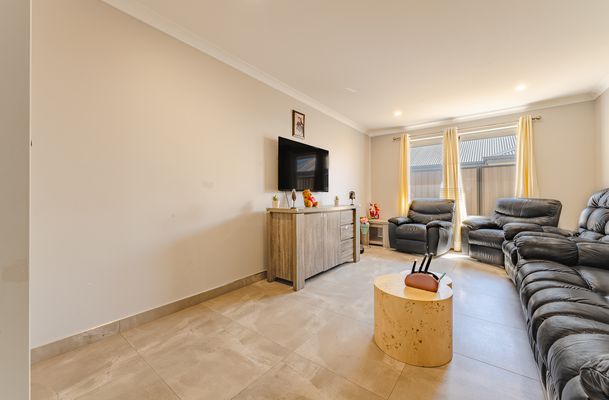 52 Bucker Street, Whitby