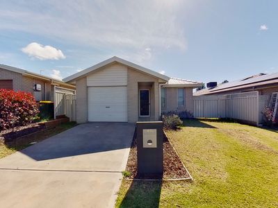67B Champagne Drive, Dubbo