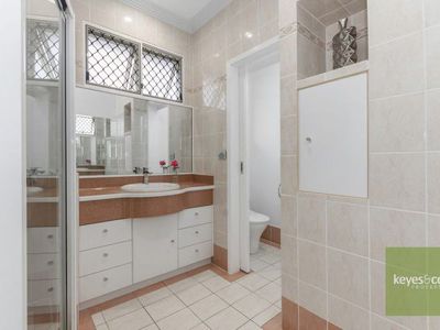 1 Monarch Mews, Kirwan