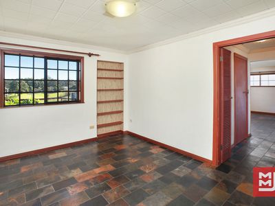 74 Weringa Avenue, Lake Heights