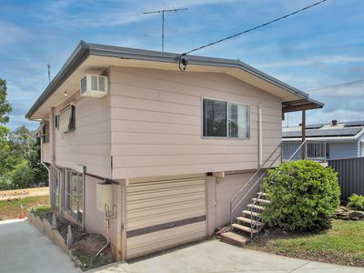 11 Nerang Broadbeach Road, Nerang