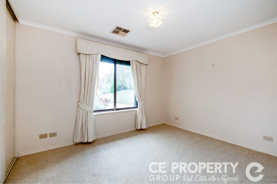 2 Charles Fry Court, Williamstown