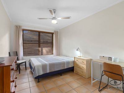 7 / 22 Carr Street, St Lucia