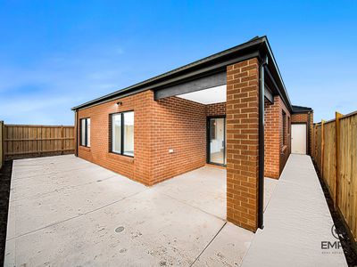 164 Villa Doria Drive, Clyde North