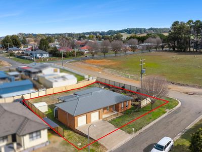 1 Corcoran Place, Crookwell