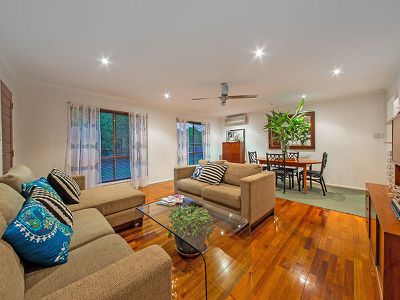 1 Rosier St, Wynnum West