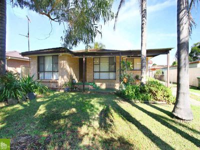 4 White Gum Ave, Albion Park Rail