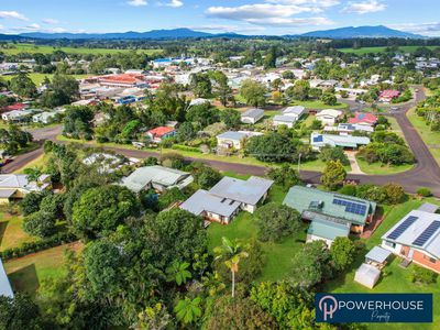 3 Downing Street, Malanda