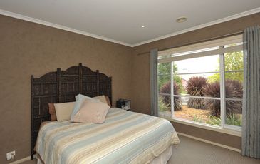 7 Botanic Drive, Pakenham