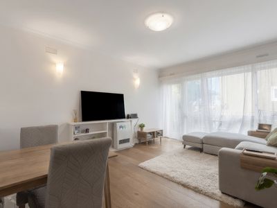15 / 21-23 Tiuna Grove, Elwood
