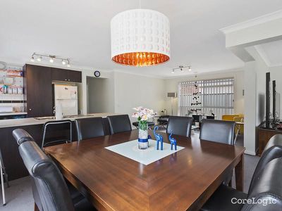 11 Clare Street, Brookfield