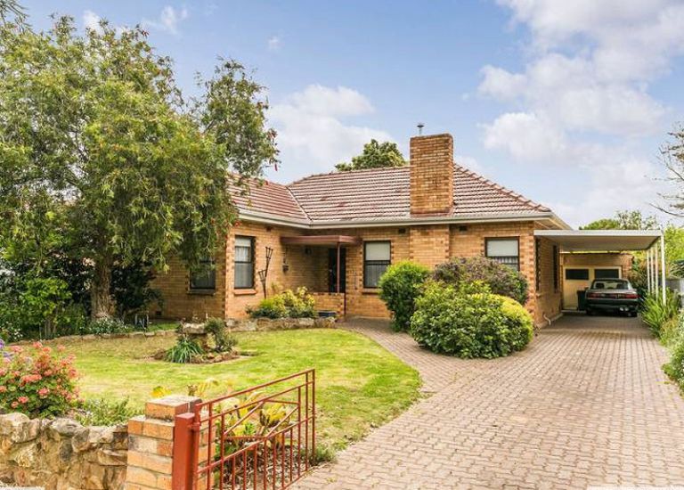 48 Railway Terrace, Warradale