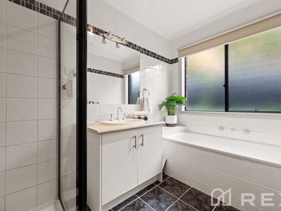 16 Homewood Boulevard, Hallam
