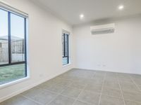 15 Hideaway Street, Pallara