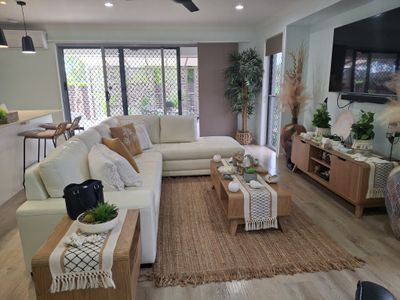 22 Oxley Circuit , Urraween