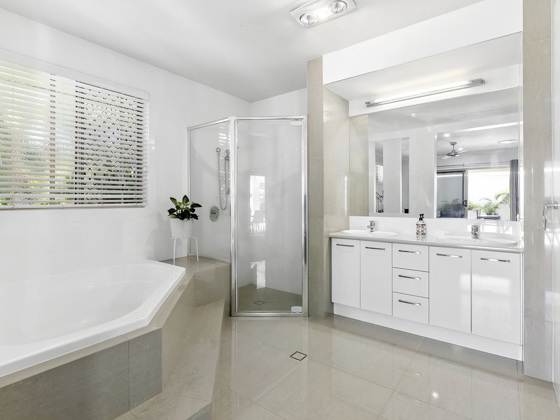 69 The Avenue, Peregian Springs