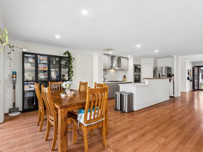 10 Teague Way, Lakelands