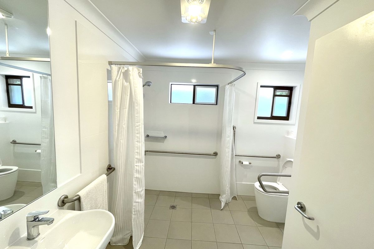 19 Narooma Place, Helensvale