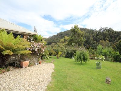 8 Gordons Road, Gardners Bay